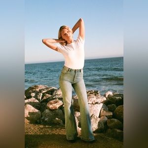 Brand new, never worn. The return shipping is too expensive. Size 26